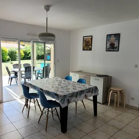 Maison Familiale Hébergement de vacances *