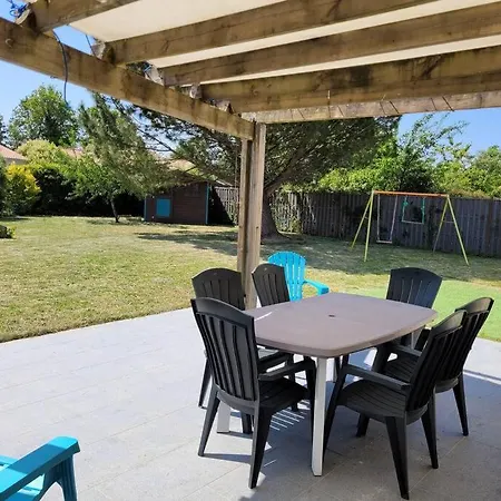 Maison Familiale * La Verrie