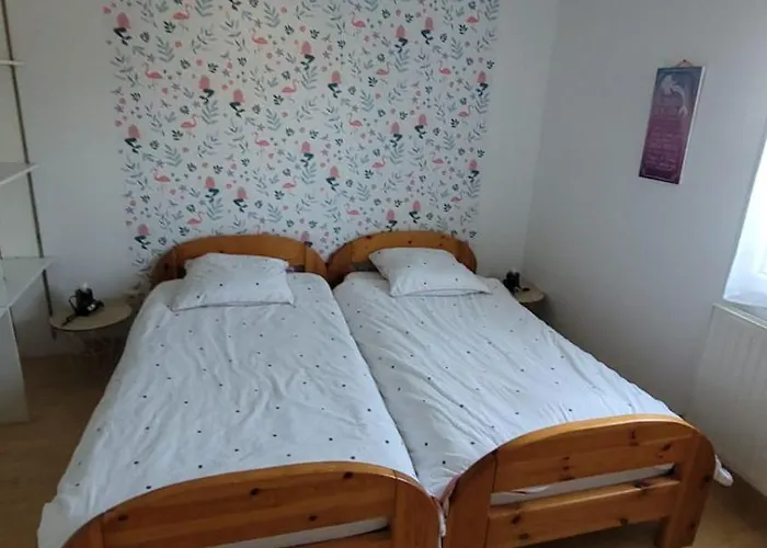 Maison Familiale Nyaraló La Verrie